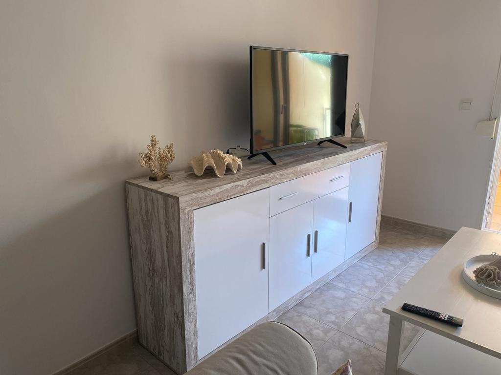 Bonito Apartamento En Primerla Linea De Playa Denia Exterior photo